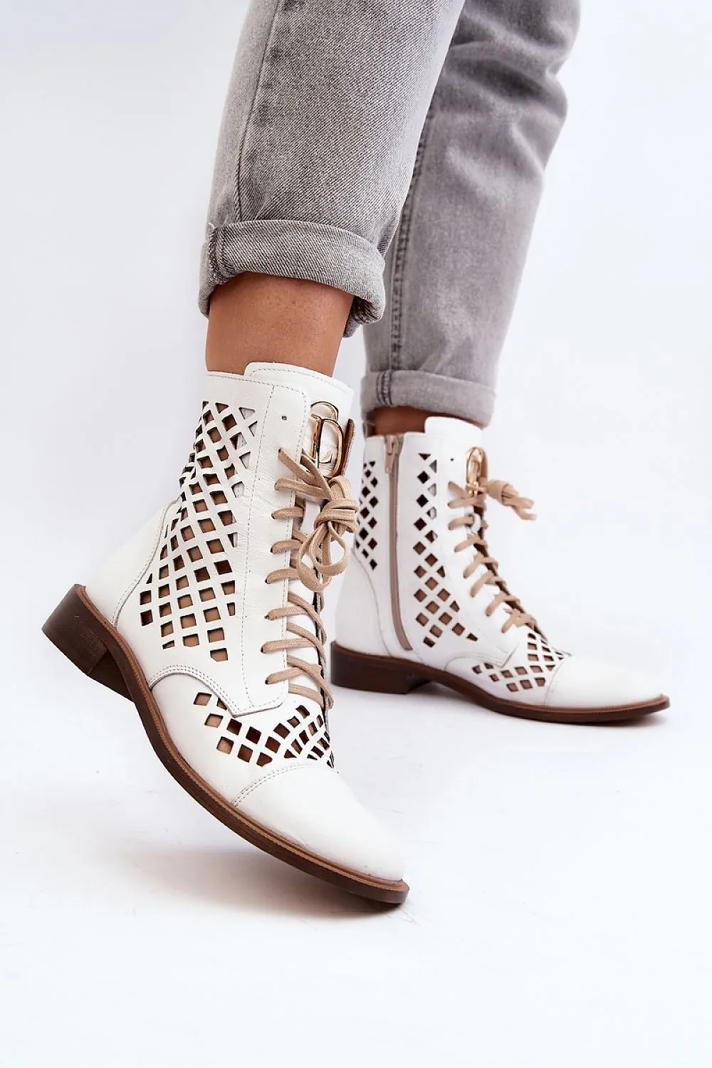Boots model 191856 Step in style