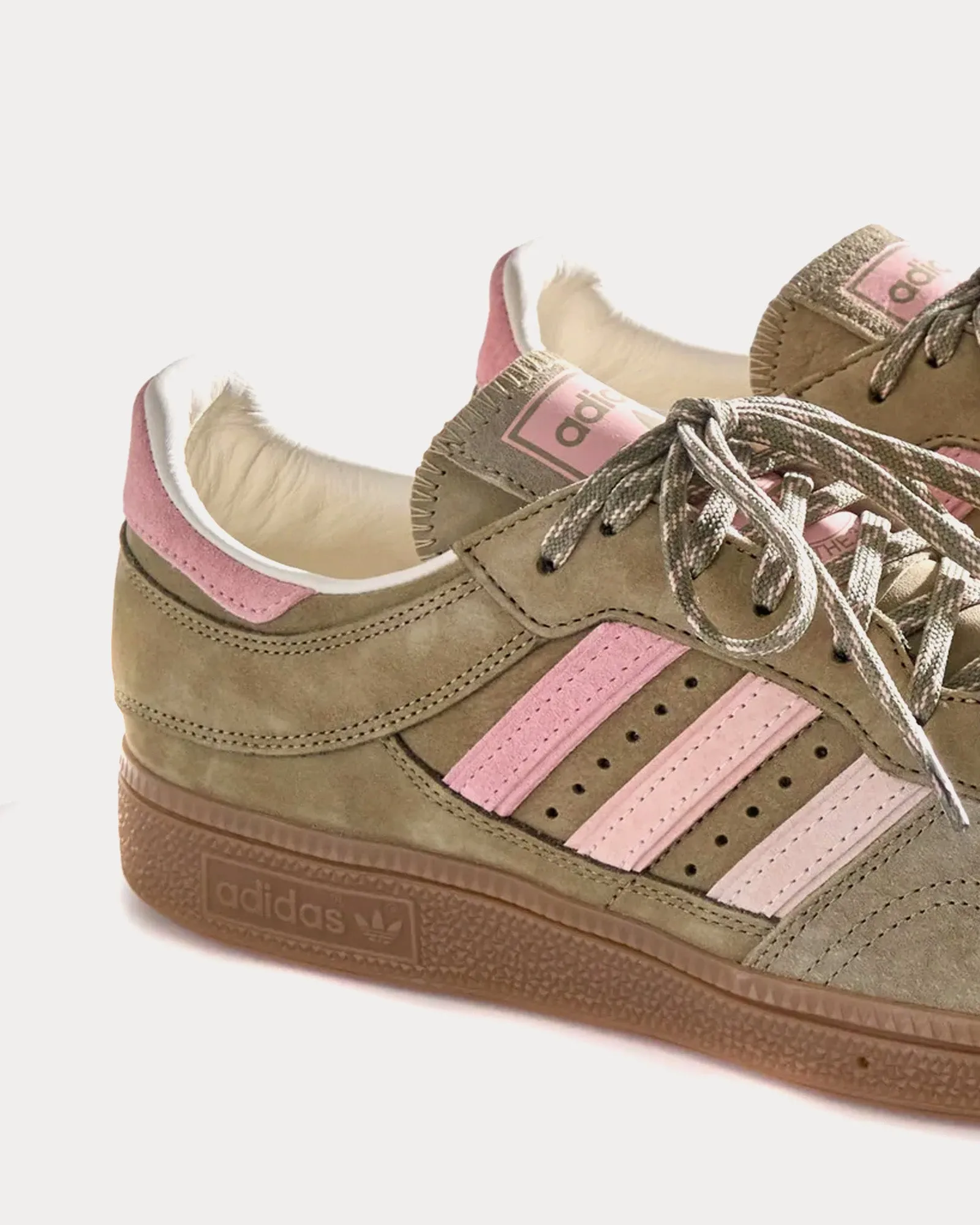 Handball Top Khaki / Pink Low Top Sneakers