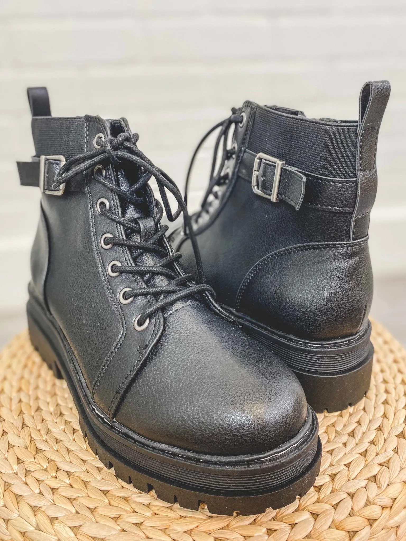 Lace up combat boots black