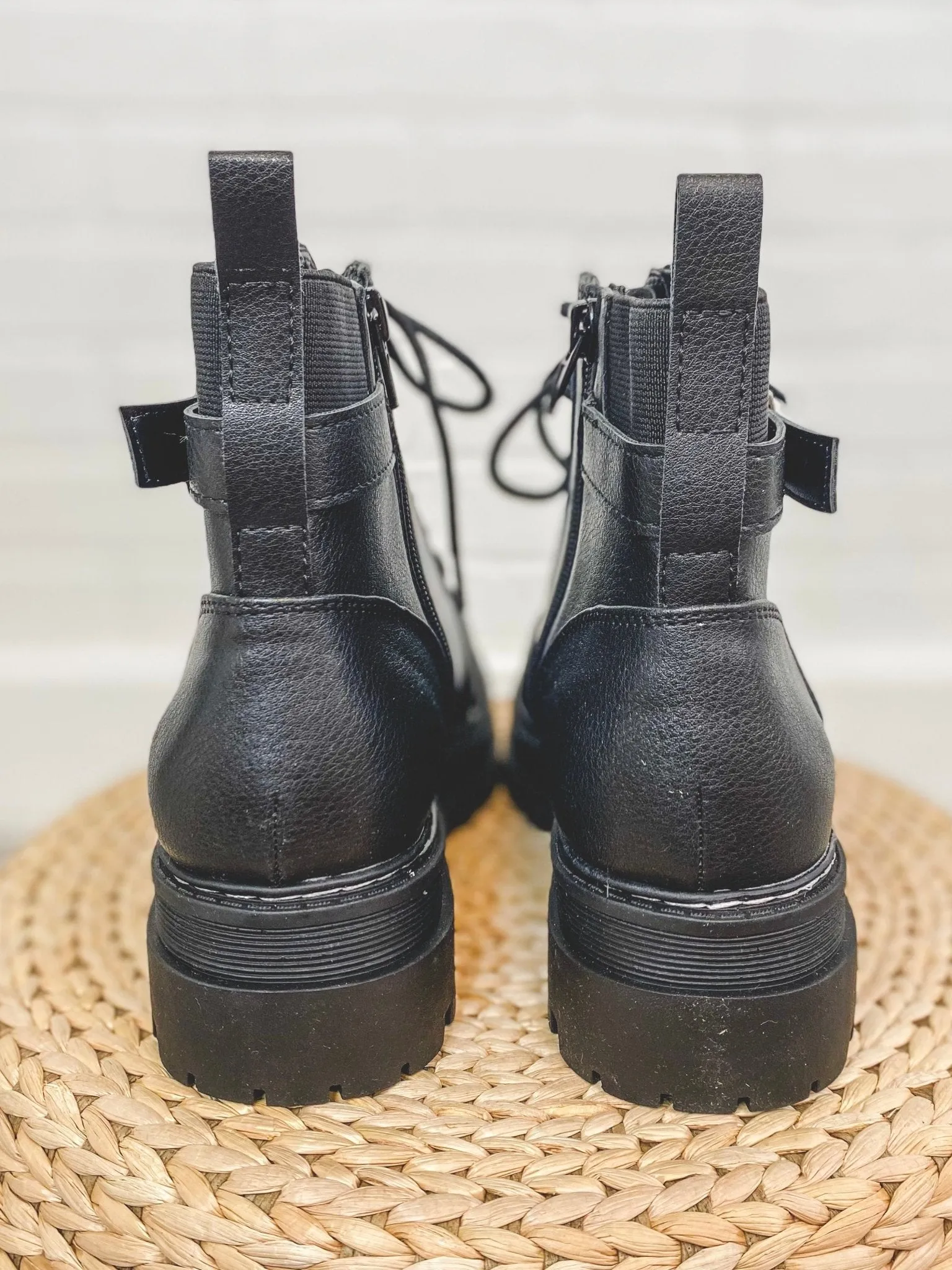 Lace up combat boots black