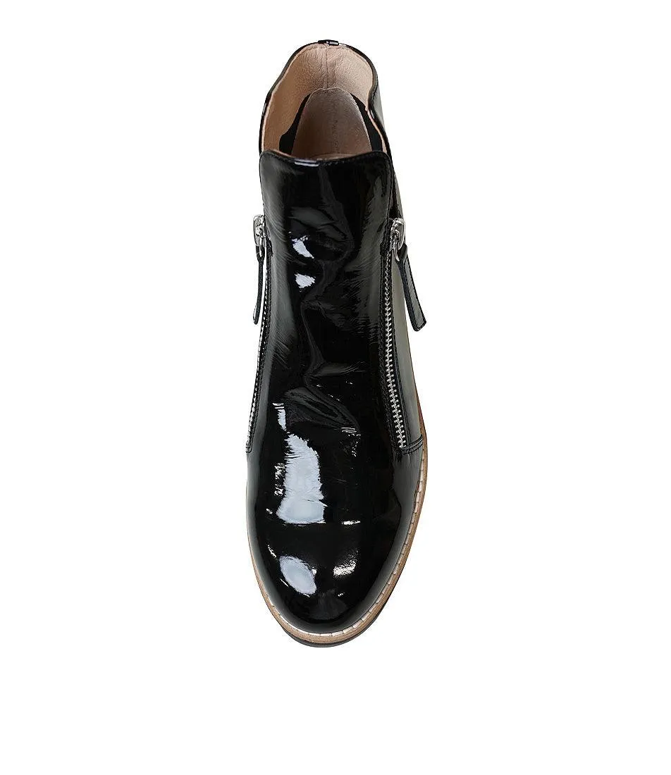 Ohmy Black Patent Leather Ankle Boots