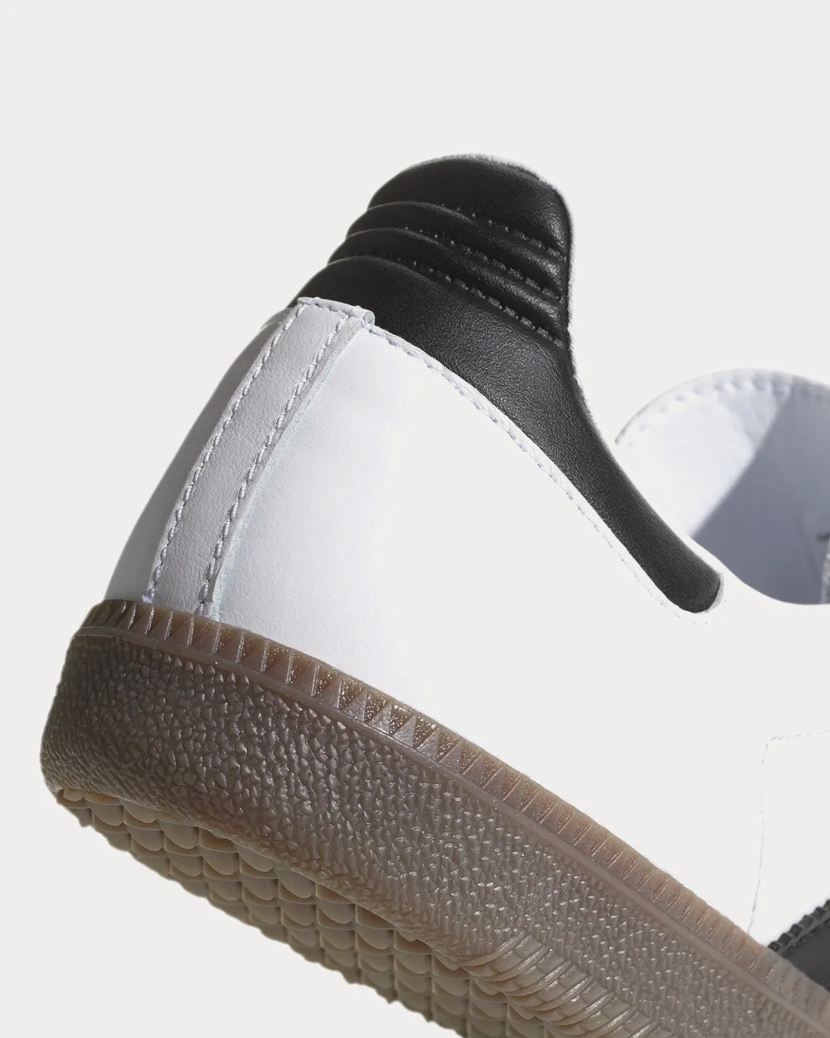 Samba OG Cloud White / Core Black / Clear Granite Low Top Sneakers
