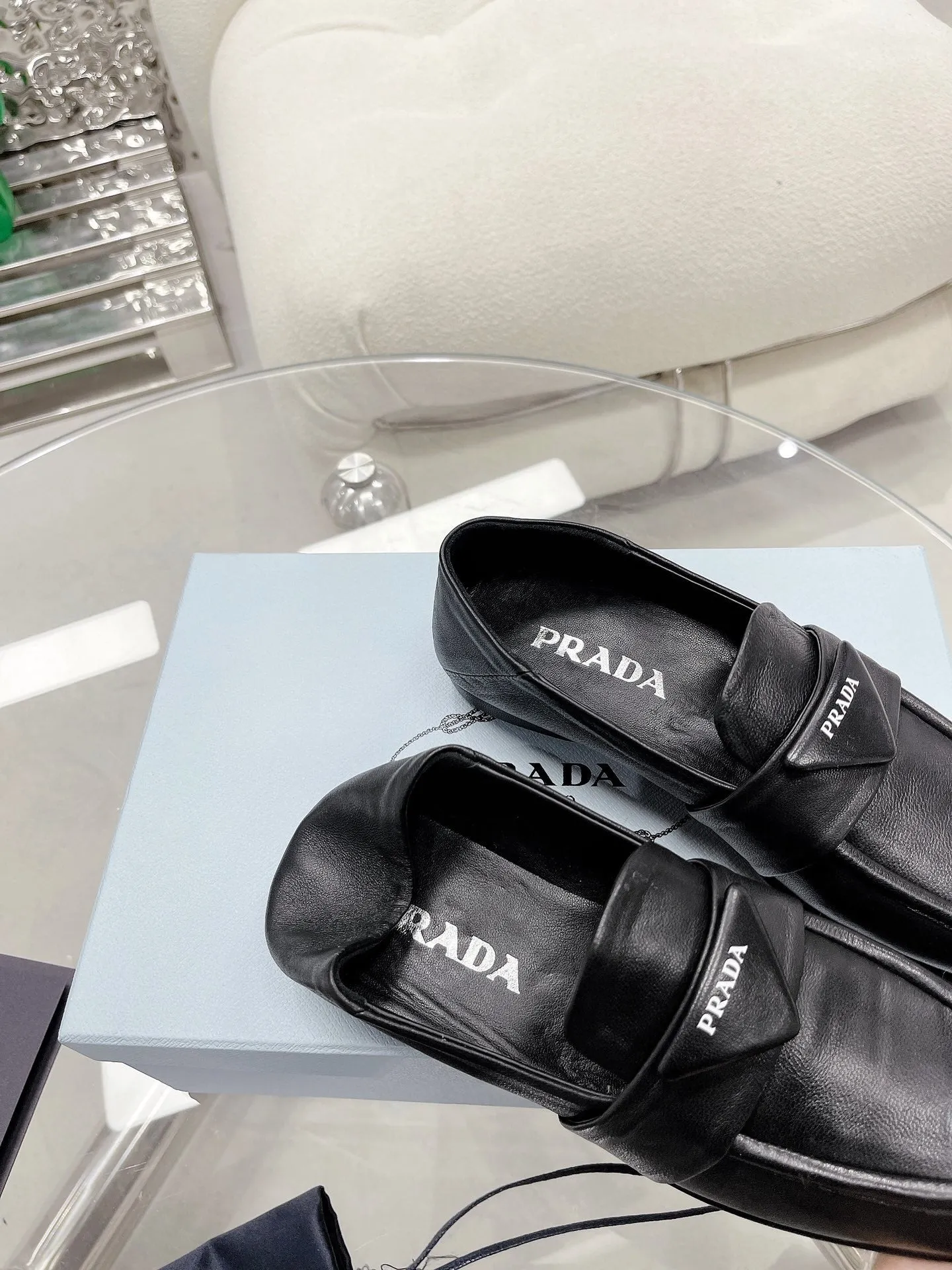 SE975 Prada Lambskin Leather Loafers / Size5-9