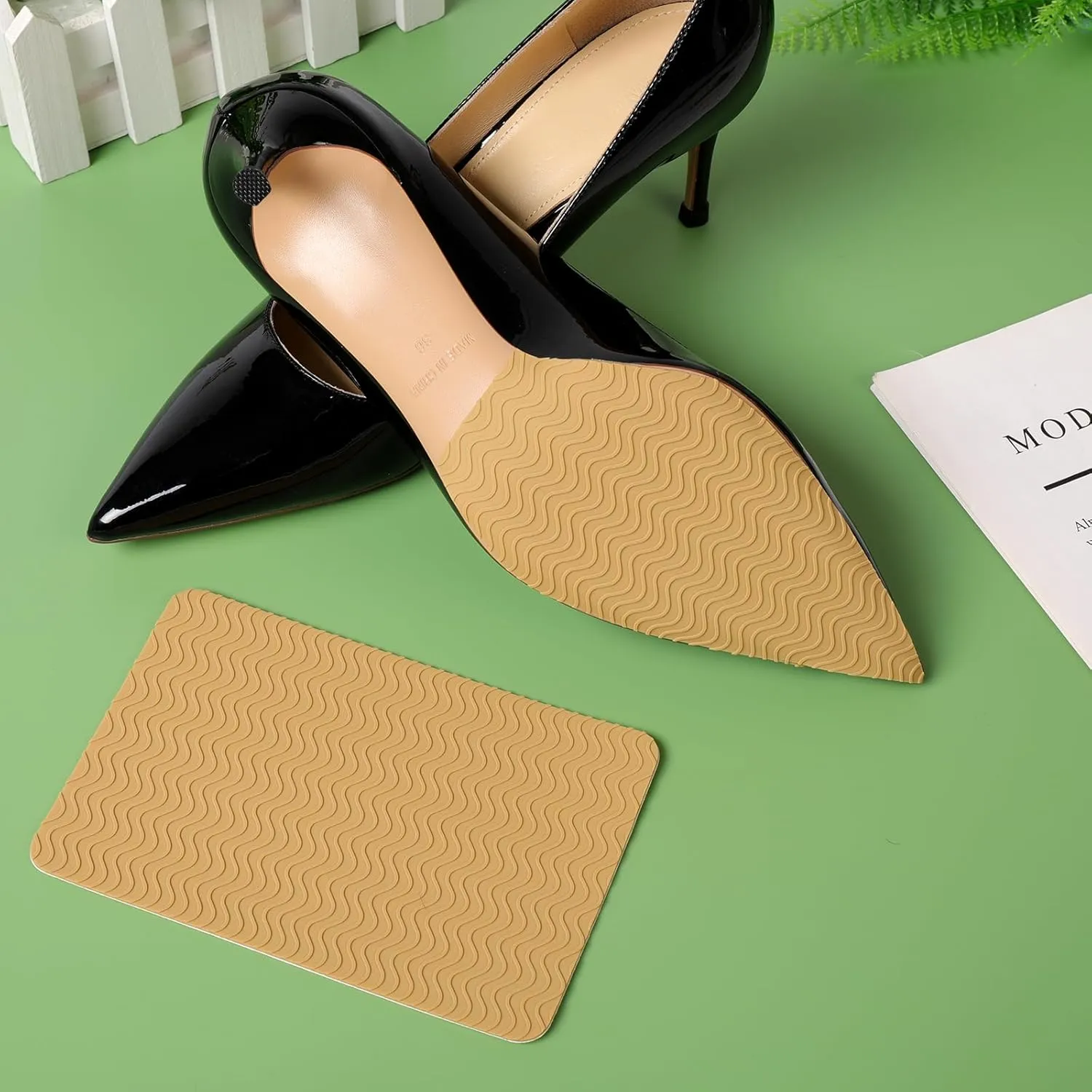 Shoe Sole Bottom Protector, Self-Adhesive Grips, Non-Slip Pads, Sole Guard, Anti-Slip Grips for Bottom of Shoes